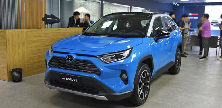 全新一汽丰田RAV4荣放 10月25日晚间上市