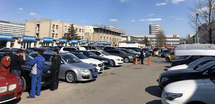 北京二手车市调查：外迁补贴难落实 国三贴标混乱